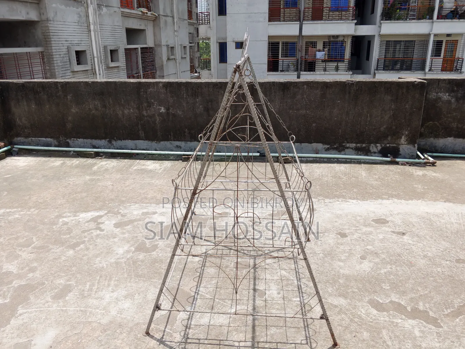 বাচ্চাদের দোলনা