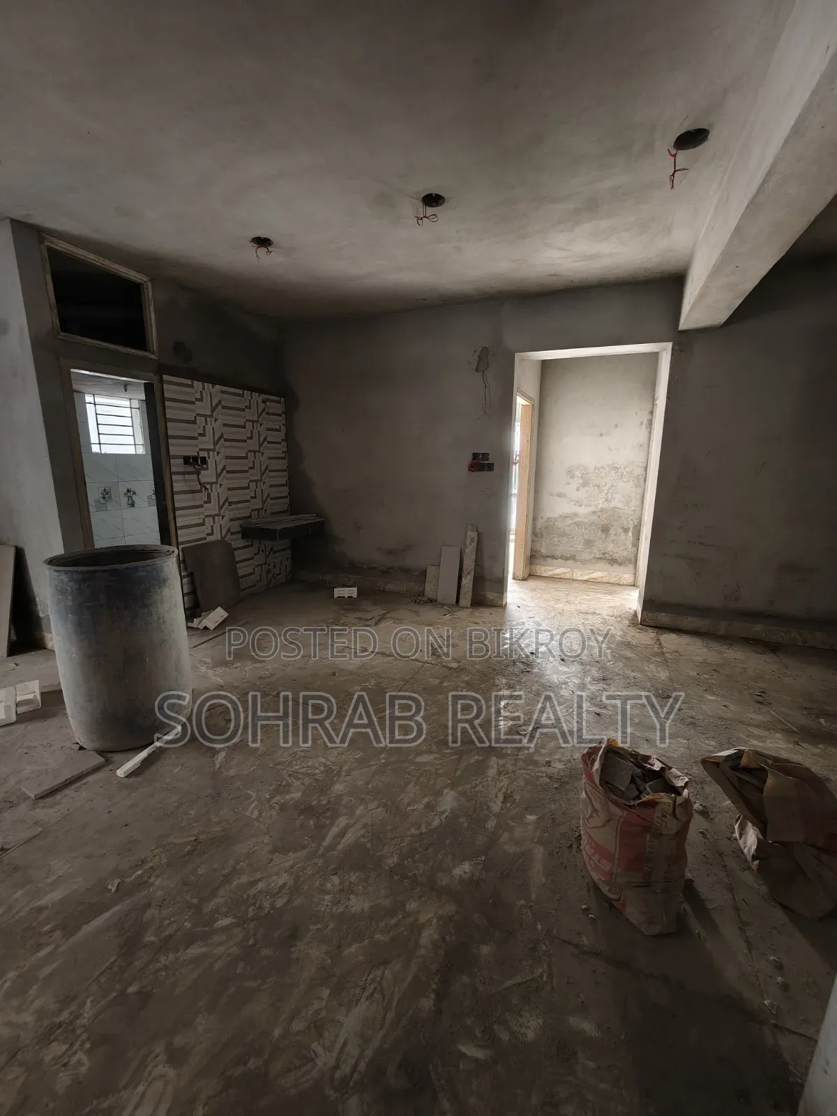 3bdrm Apartment in Sohrab Realty, Rampura for sale
