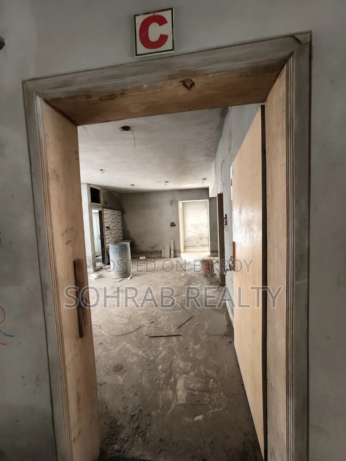 3bdrm Apartment in Sohrab Realty, Rampura for sale