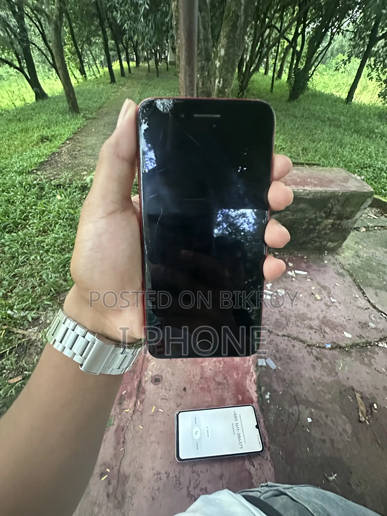 Apple iPhone 8 Plus 64 GB Red
