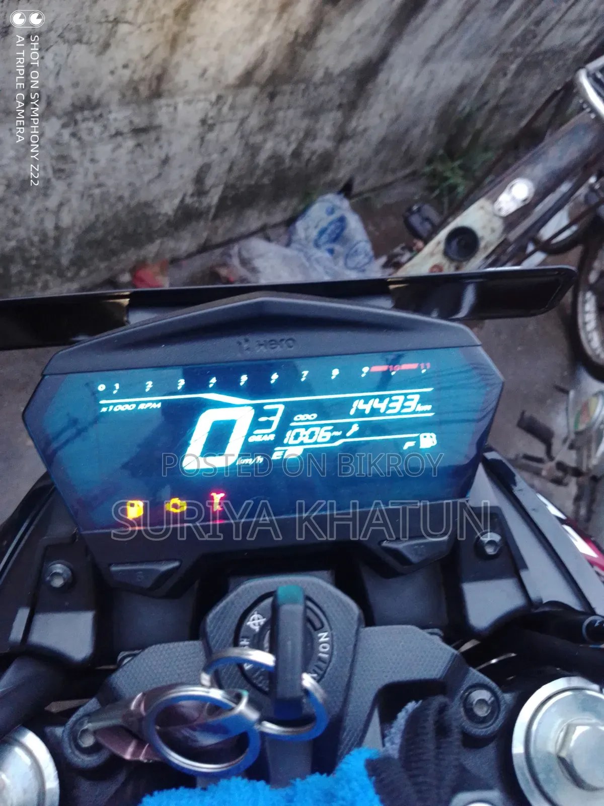 New Hero Xtreme 125R 2025 Black