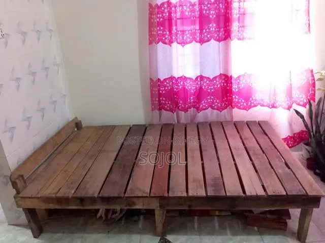 ডাবল বেড কাঠের চৌকি