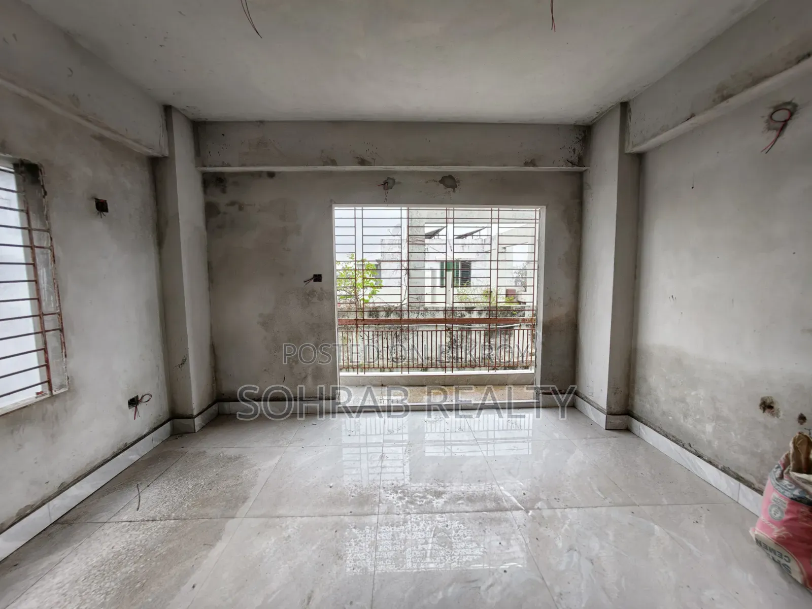 3bdrm Apartment in Sohrab Realty, Rampura for sale