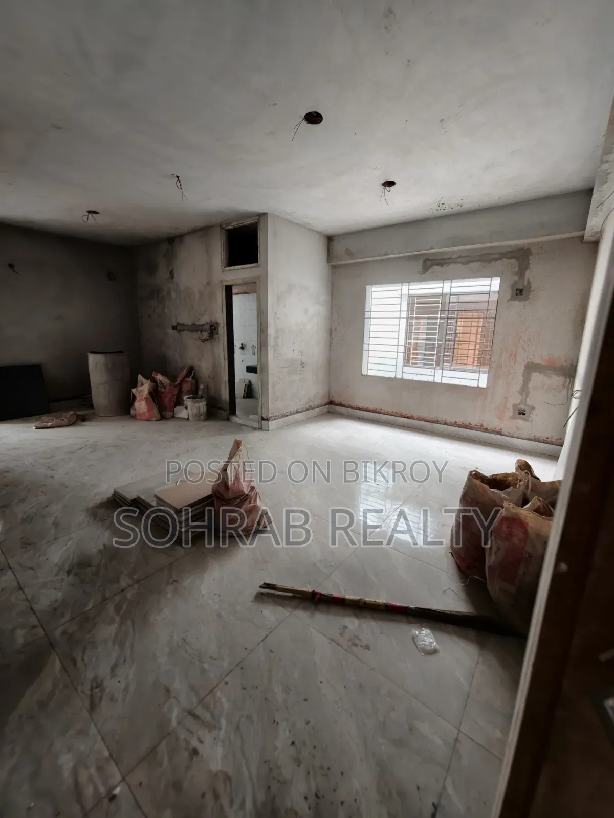3bdrm Apartment in Sohrab Realty, Rampura for sale