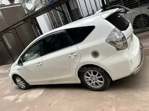 Toyota Prius 2015 Pearl