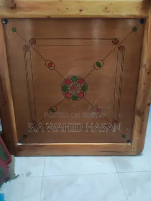 ক্যারাম বোর্ড
