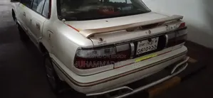 Toyota Corolla 1990 White