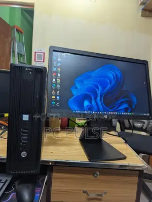 Desktop Computer HP Z240 32GB Intel Core i5 HDD+SSD 4T