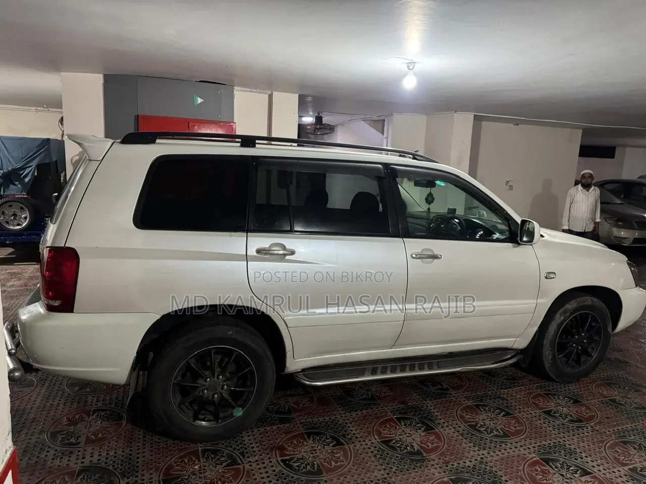 Toyota Kluger 2002 White