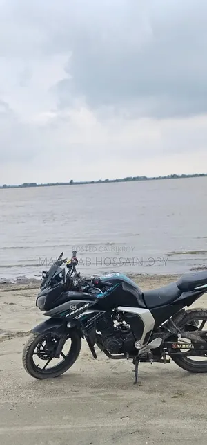 Yamaha Fazer FI V2 2019 Black