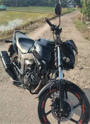 Honda CB 2016 Black