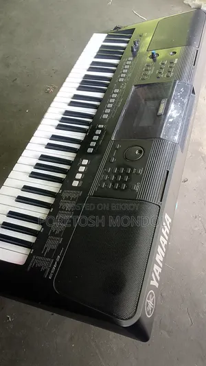 Yamaha PSR E463 Keyboard