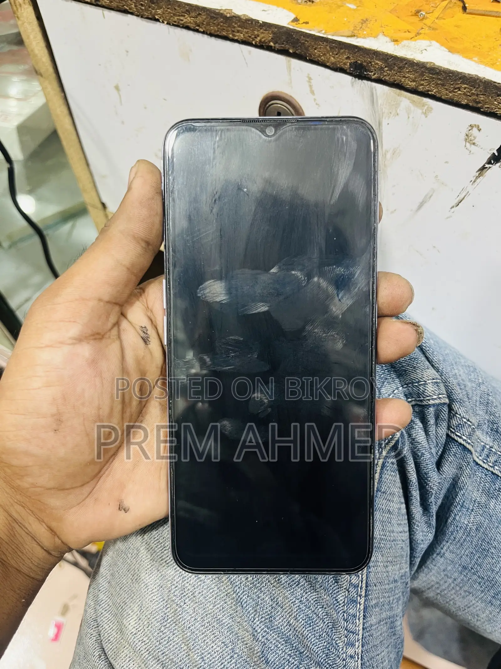 Realme C31 64 GB