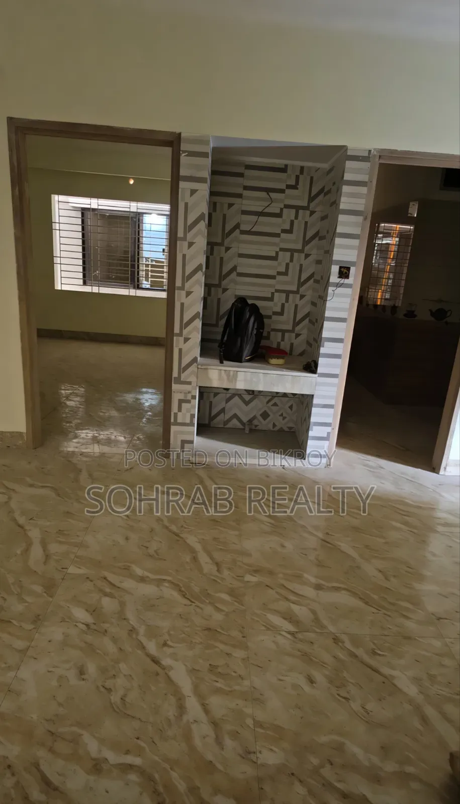 3bdrm Apartment in Sohrab Realty, Rampura for sale