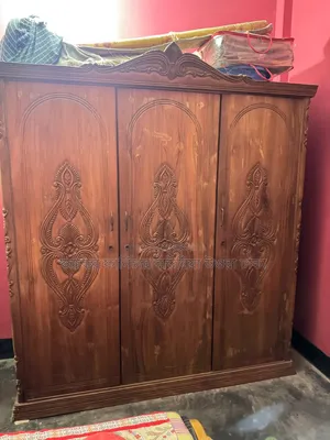 সেগুন কাঠের ৩ পাল্লা আলমারি