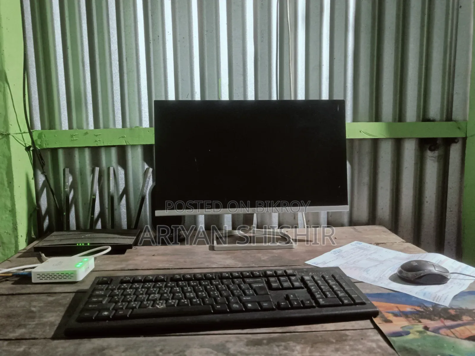 HP M22f Monitor