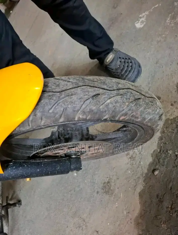 New Suzuki Gixxer 2025 Yellow