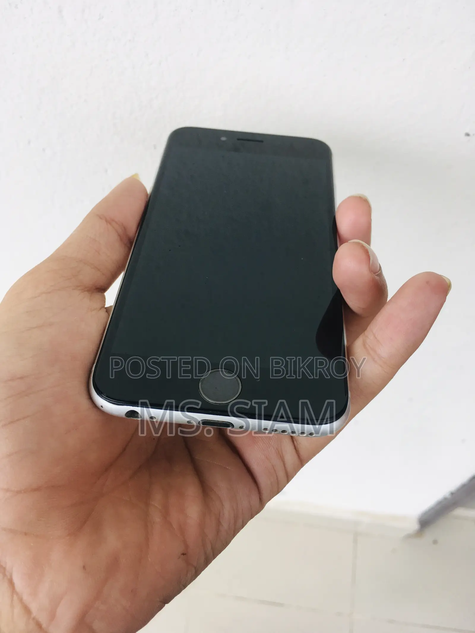 Apple iPhone 6s 64 GB Gray