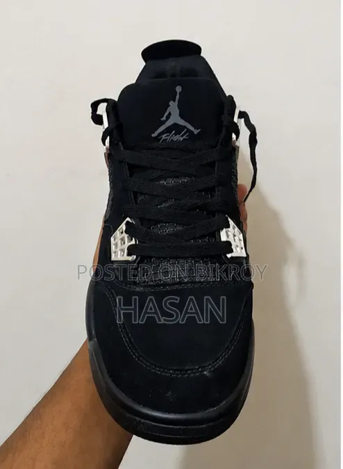 Air Jordan 4 Black Cat Edition