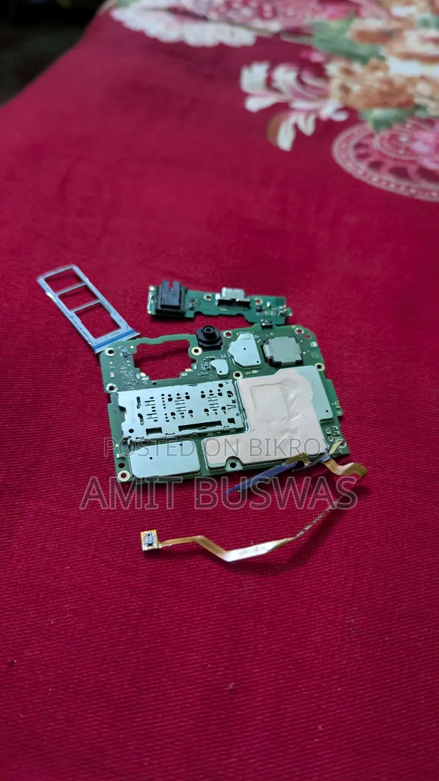 New Vivo Y29s 128 GB Gold
