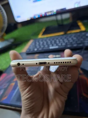 Apple iPhone 6s 64 GB Gold