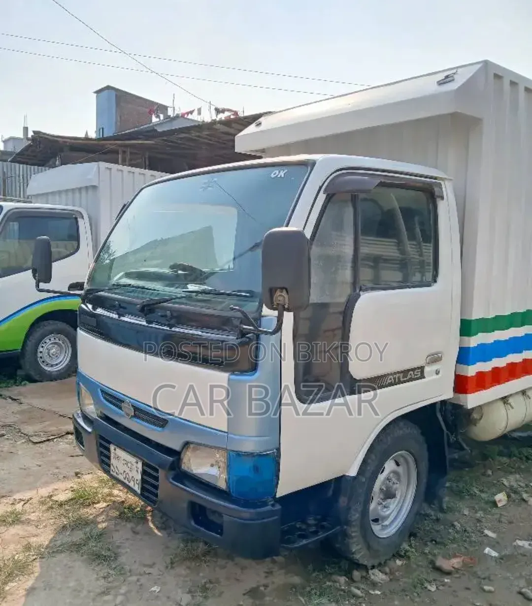 Nissan Cover Van 2002