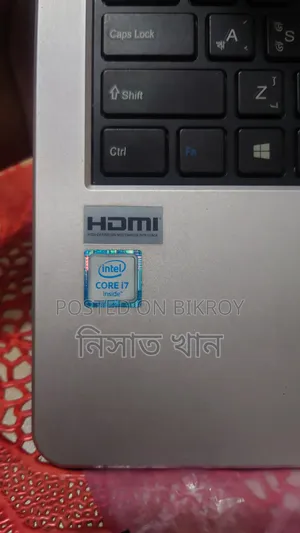Laptop 8GB Intel Core i7 SSD 256GB