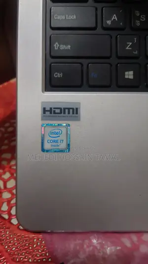 Laptop 8GB Intel Core i7 SSD 256GB