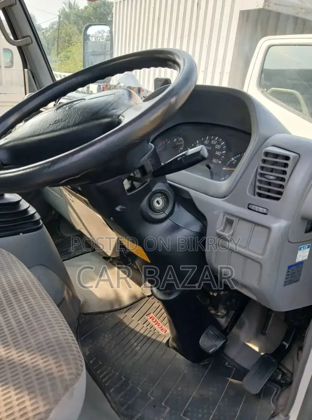 Toyota Dyna Pikup Diesel  2015