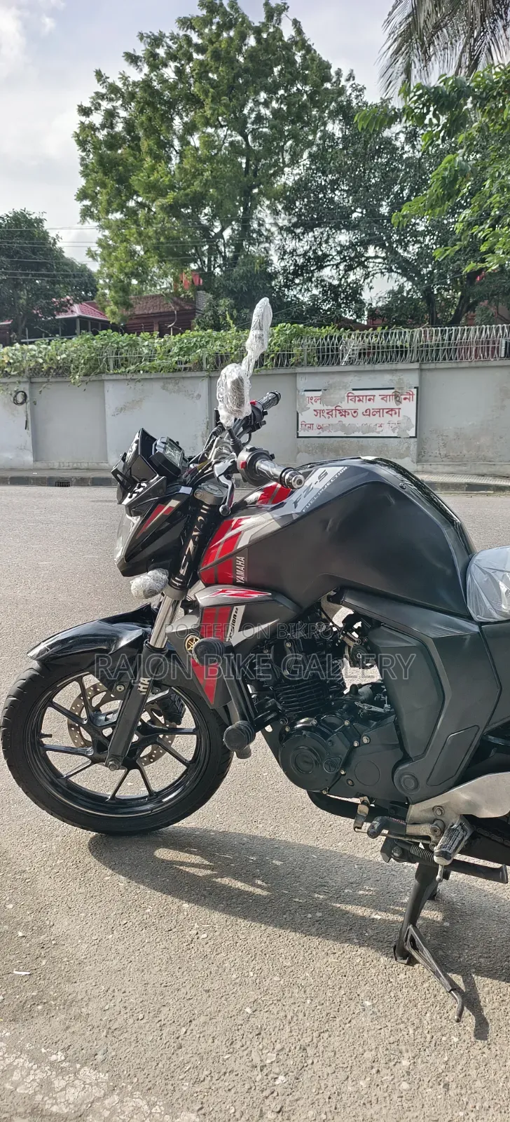 New Yamaha FZ 2024 Black