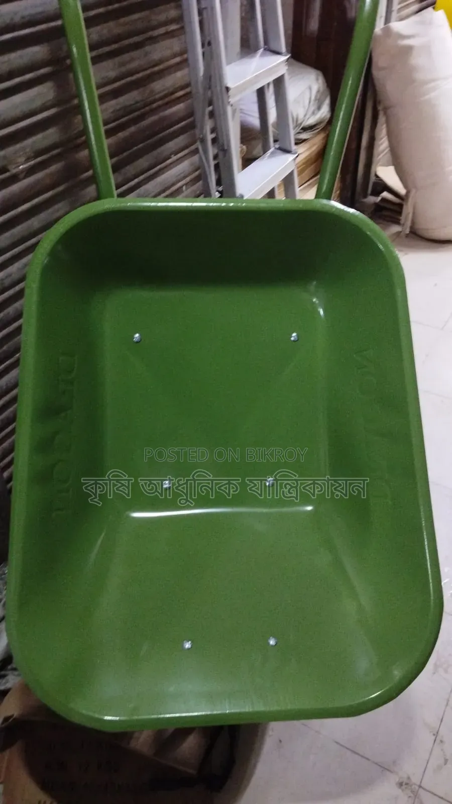 টলি গাড়ি 2 চাকা