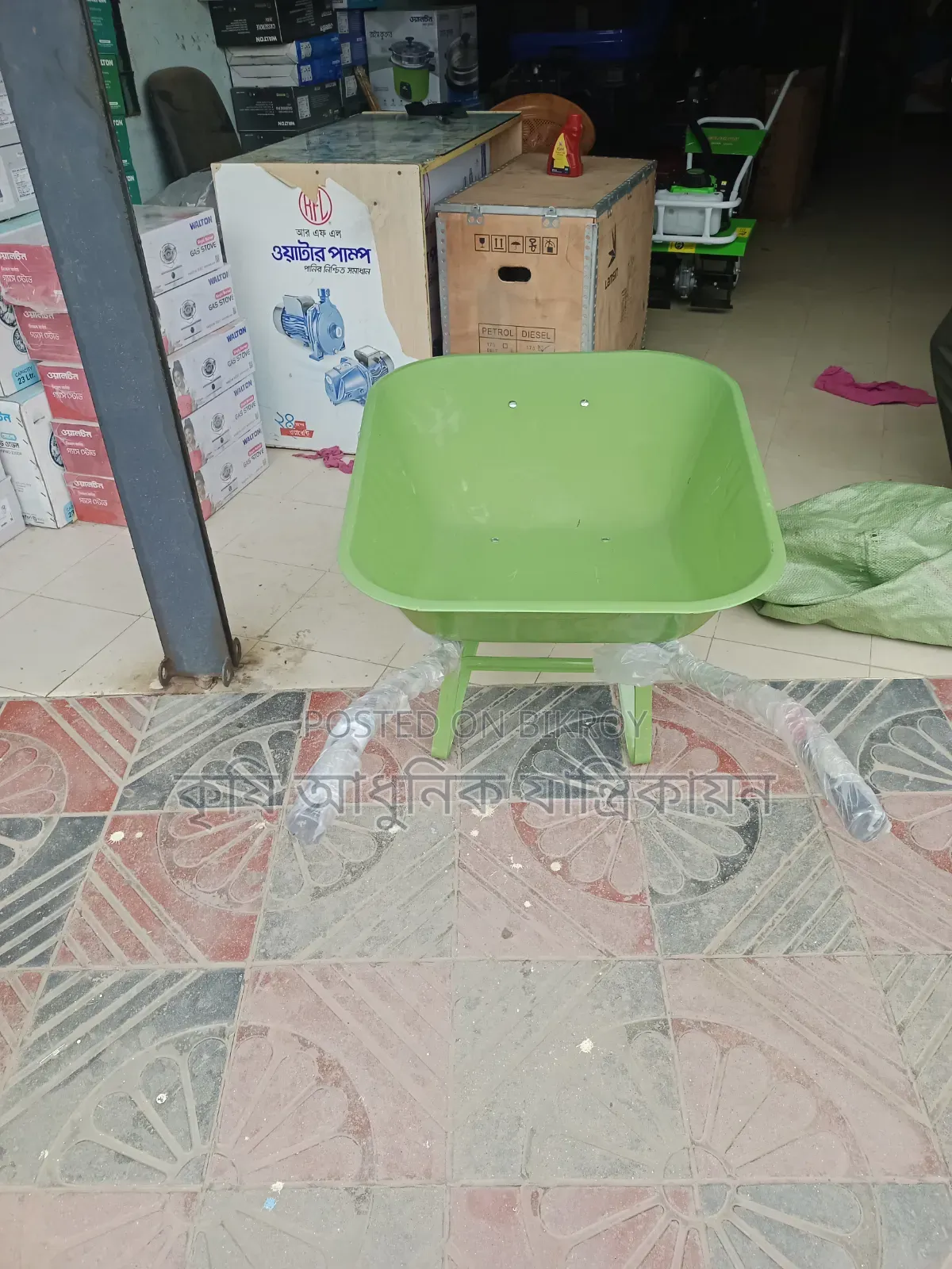 টলি গাড়ি 2 চাকা