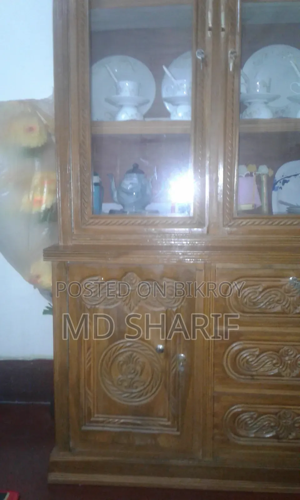 চিটাগাং সেগুন কাঠের শোকেস