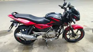 বাজাজ পালসার ১৫০ ২০১৬ কালো