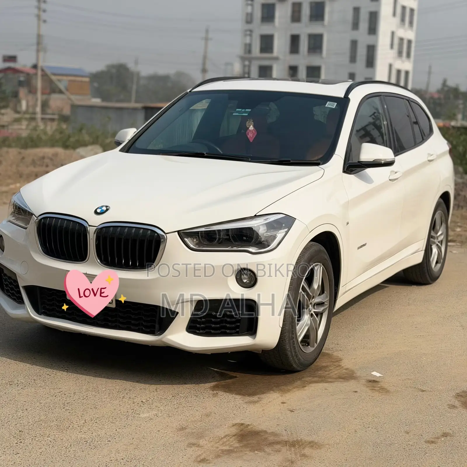 বিএমডাব্লু এক্স১ এক্সড্রাইভ২৮আই এডব্লিউডি ২০১৭ সাদা