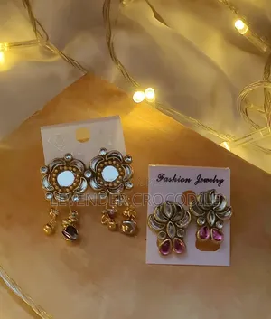 Earrings • Budget Friendly🤍Each Earrings Only↓