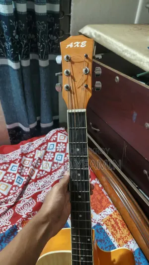 Axe 48c Guitar