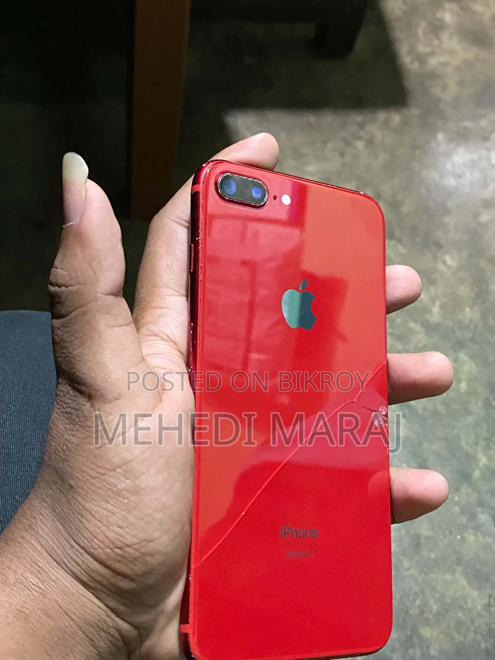 Apple iPhone 8 Plus 64 GB Red