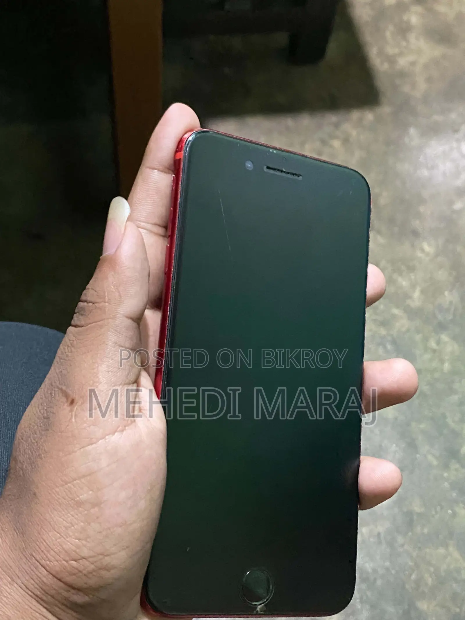 Apple iPhone 8 Plus 64 GB Red