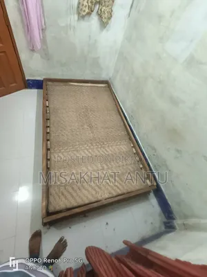 ইমারজেন্সি  বক্স খাট বিক্রি করতে চাই