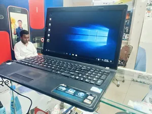 Laptop Toshiba C50 4GB Intel Core i3 HDD 500GB