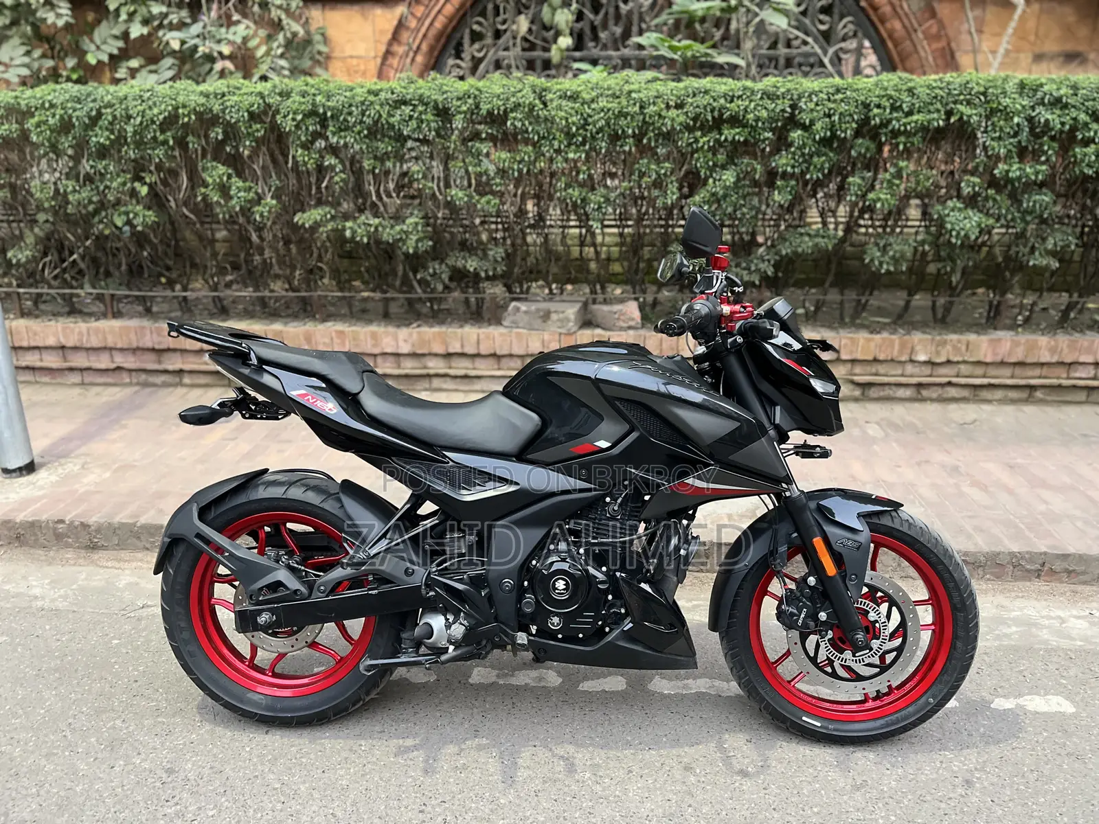 Bajaj Pulsar N160 2024 Black