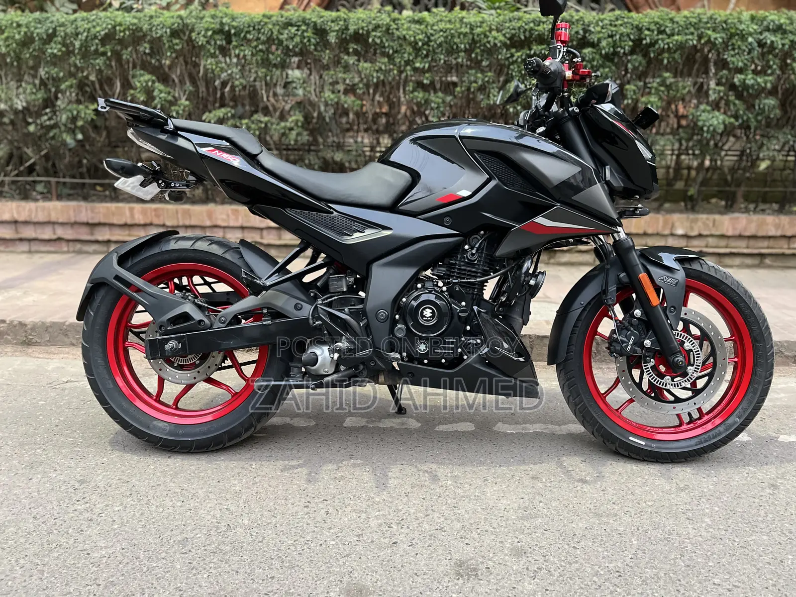 Bajaj Pulsar N160 2024 Black
