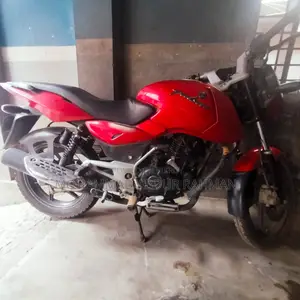 New Bajaj Pulsar 150 2011 Red