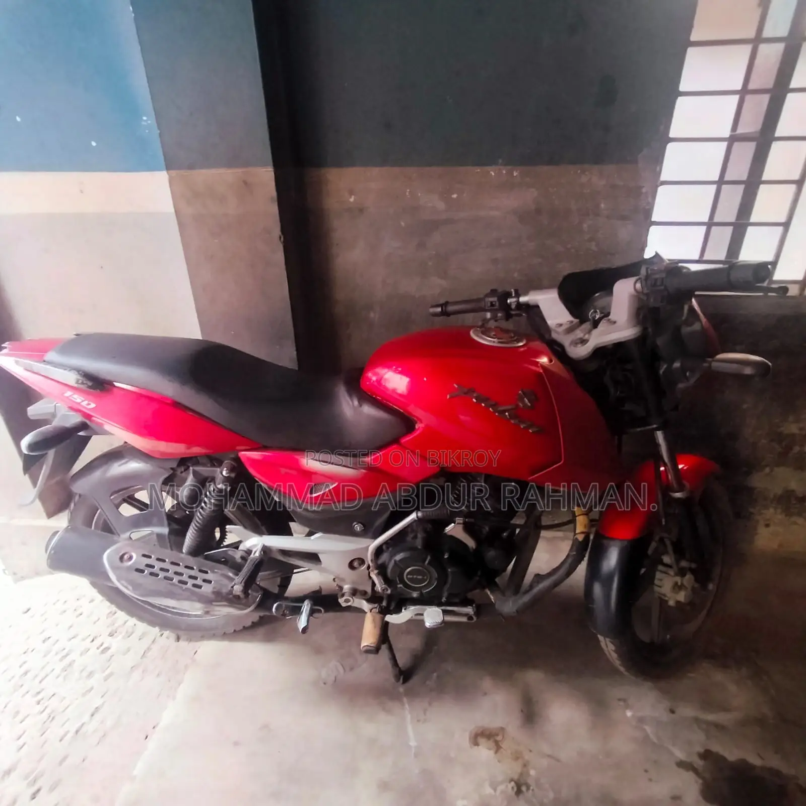 New Bajaj Pulsar 150 2011 Red