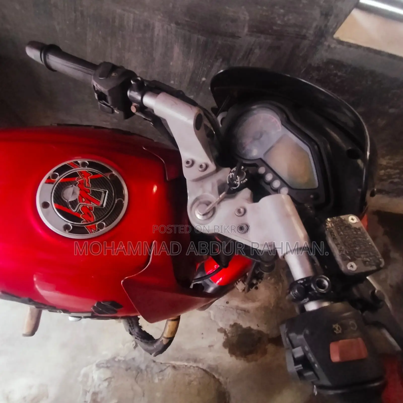 New Bajaj Pulsar 150 2011 Red
