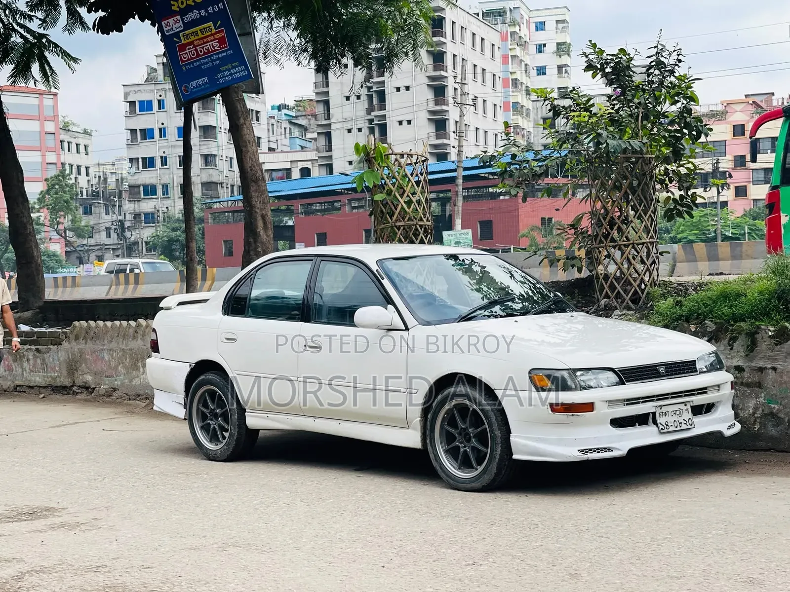 টয়োটা করোল্লা অটোমেটিক ১৯৯৪ সাদা