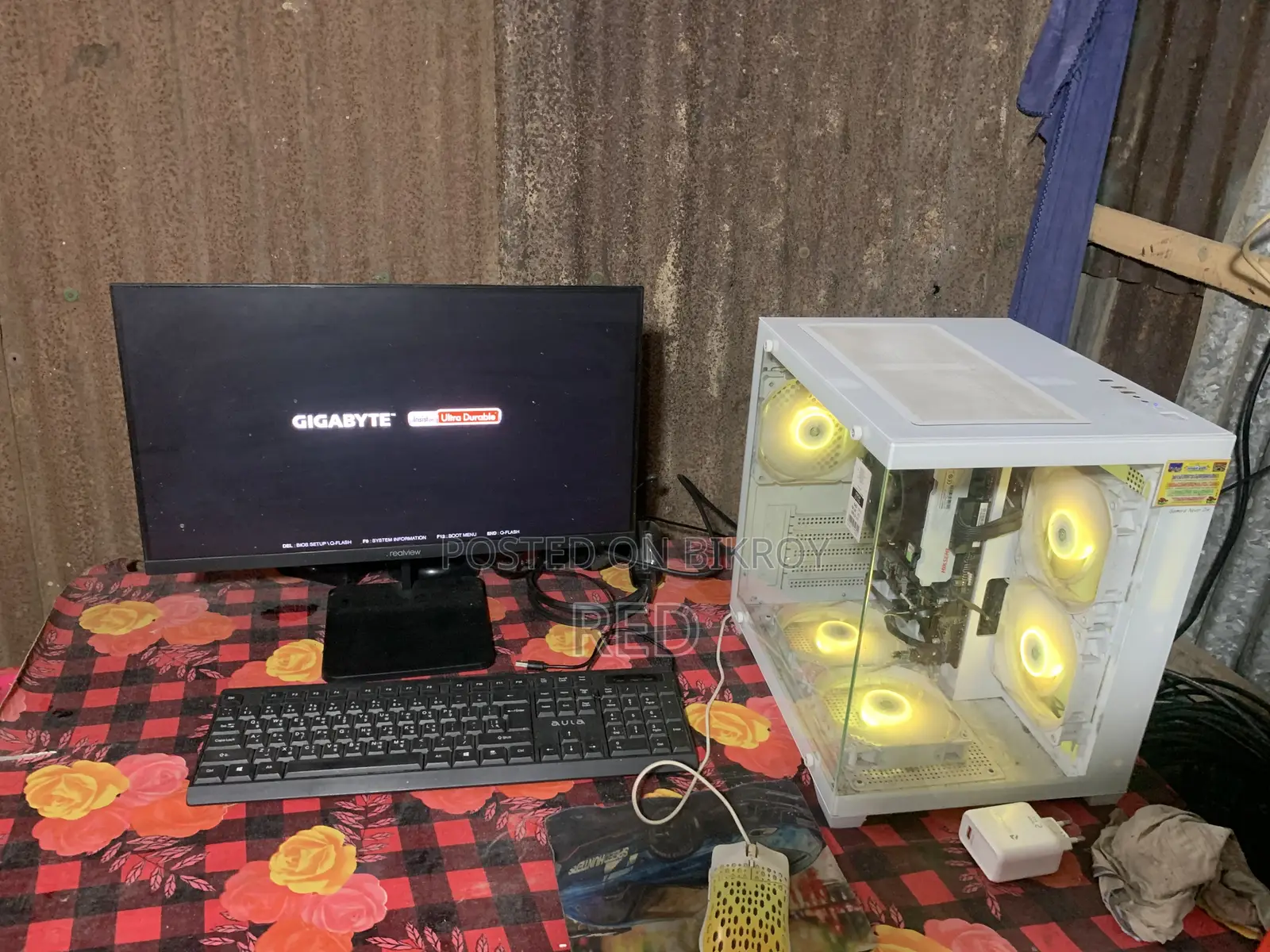 Desktop Computer Gigabyte 16GB AMD Ryzen 5 SSD 256GB