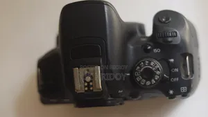 Canon Eos Camera 700D With Lens