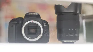 Canon Eos Camera 700D With Lens